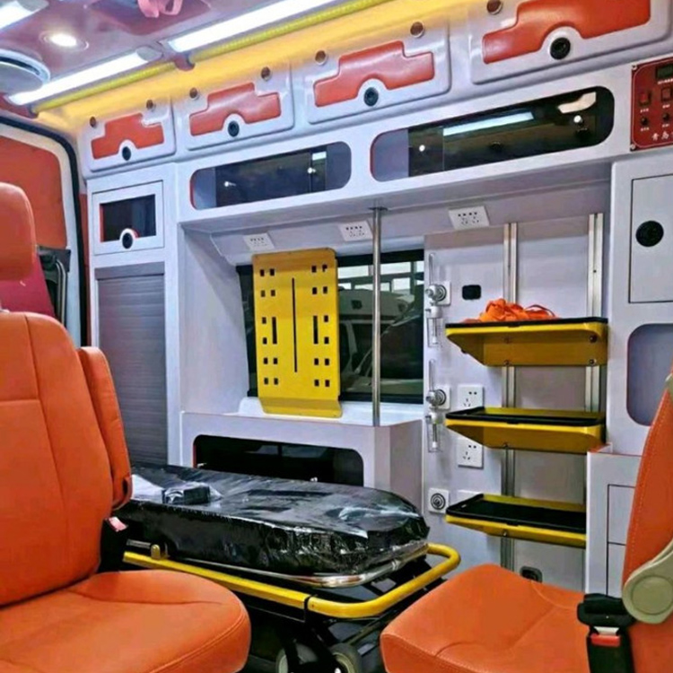 锡山长途救护车护送病人租赁价格